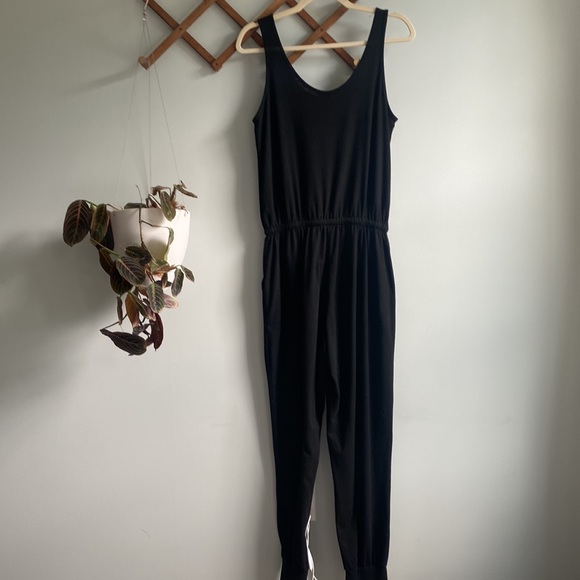 Reoria Women Sleeveless Tank Top Jumpsuit Romper - Picture 4 of 4